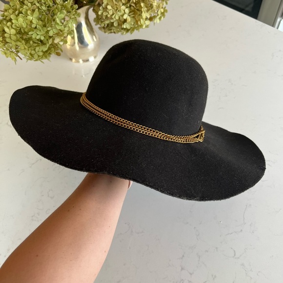 LF Accessories - LF Chain Embellished Black Floppy Hat